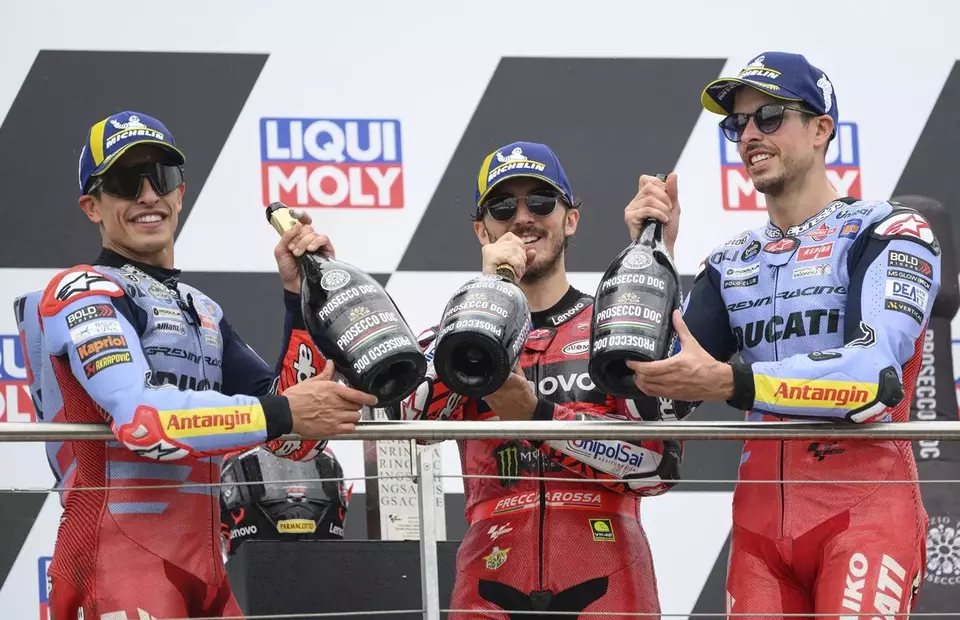 Bagnaia Juara, Marquez Bersaudara Naik Podium MotoGP Jerman